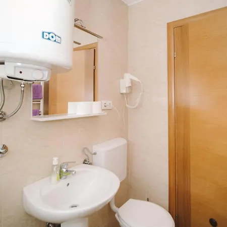 Vesto Apartman *