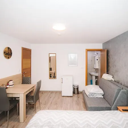 Vesto バニャ・ルカ